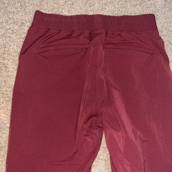 Alder Apparel Be Free Jogger Merlot Medium - Picture 9 of 12